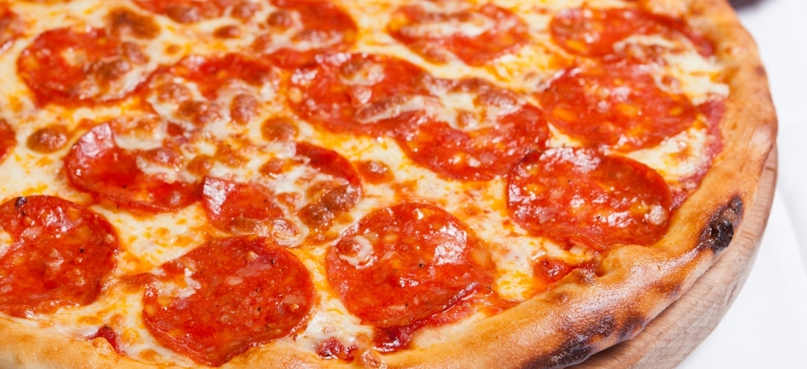 Tem pizza no Santa Bárbara Resort Residence